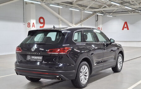 Volkswagen Touareg III, 2018 год, 4 800 000 рублей, 9 фотография