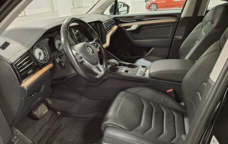 Volkswagen Touareg III, 2018 год, 4 800 000 рублей, 20 фотография