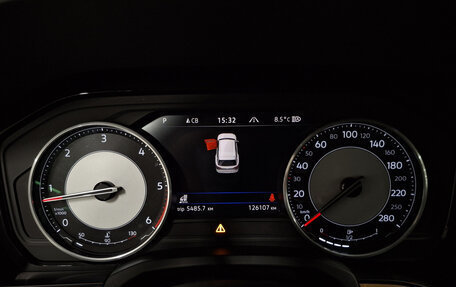 Volkswagen Touareg III, 2018 год, 4 800 000 рублей, 17 фотография