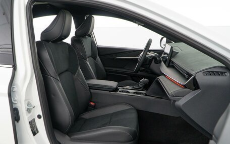 Toyota Camry, 2025 год, 9 фотография