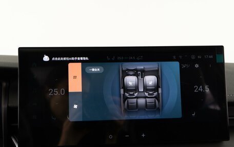 Toyota Camry, 2025 год, 28 фотография