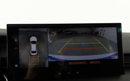 Toyota Camry, 2025 год, 25 фотография