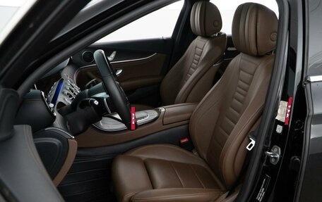 Mercedes-Benz E-Класс, 2022 год, 4 459 999 рублей, 10 фотография