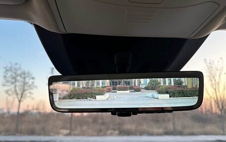 Mercedes-Benz V-Класс, 2022 год, 6 290 133 рублей, 13 фотография