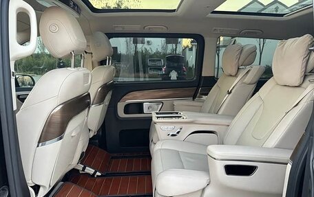 Mercedes-Benz V-Класс, 2022 год, 6 290 133 рублей, 18 фотография