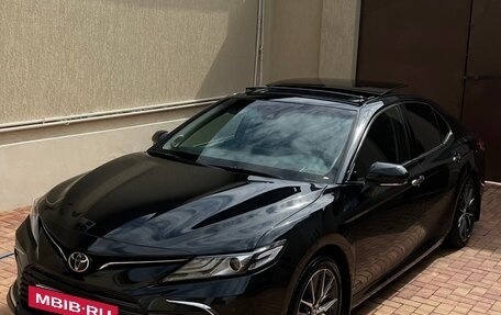 Toyota Camry, 2023 год, 3 650 000 рублей, 3 фотография