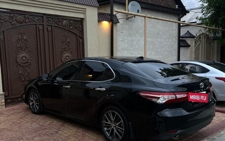 Toyota Camry, 2023 год, 3 650 000 рублей, 7 фотография