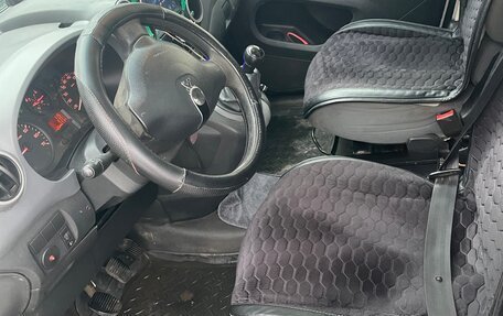 Peugeot Partner II рестайлинг 2, 2012 год, 580 000 рублей, 21 фотография