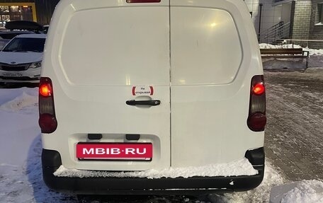Peugeot Partner II рестайлинг 2, 2012 год, 580 000 рублей, 2 фотография
