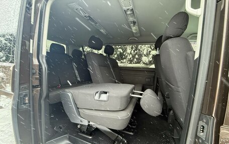 Volkswagen Caravelle T6 рестайлинг, 2019 год, 3 100 000 рублей, 8 фотография