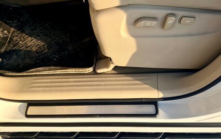 Infiniti QX56, 2011 год, 2 777 000 рублей, 19 фотография