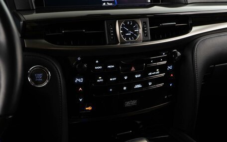 Lexus LX III, 2016 год, 5 793 055 рублей, 19 фотография