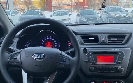 KIA Rio III рестайлинг, 2013 год, 680 000 рублей, 10 фотография