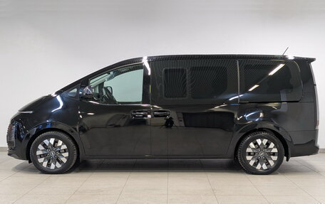 Hyundai Staria, 2022 год, 4 250 000 рублей, 8 фотография