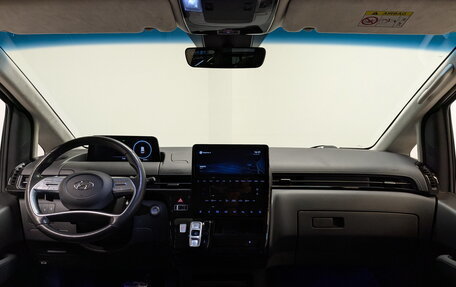 Hyundai Staria, 2022 год, 4 250 000 рублей, 15 фотография