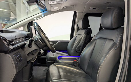 Hyundai Staria, 2022 год, 4 250 000 рублей, 21 фотография