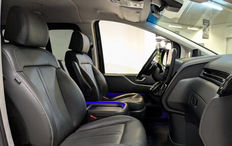 Hyundai Staria, 2022 год, 4 250 000 рублей, 25 фотография