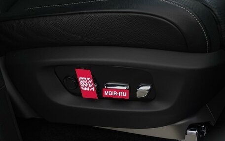 Rolls-Royce Cullinan, 2019 год, 29 499 050 рублей, 27 фотография