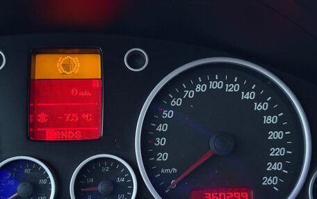 Volkswagen Touareg III, 2003 год, 550 000 рублей, 21 фотография