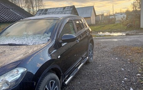 Nissan Qashqai, 2010 год, 850 000 рублей, 2 фотография