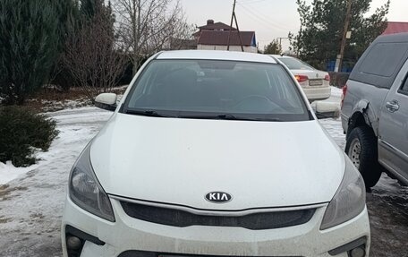 KIA Rio IV, 2017 год, 820 000 рублей, 1 фотография