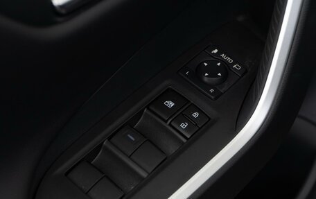 Toyota RAV4, 2025 год, 4 368 888 рублей, 17 фотография