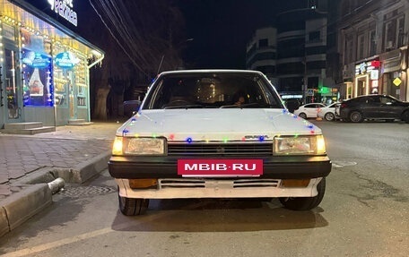 Toyota Carina, 1987 год, 250 000 рублей, 3 фотография