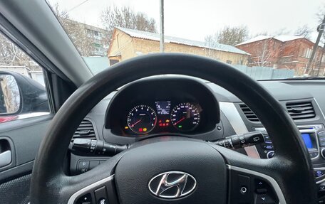 Hyundai Solaris II рестайлинг, 2012 год, 630 000 рублей, 22 фотография