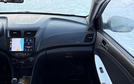 Hyundai Solaris II рестайлинг, 2014 год, 500 000 рублей, 8 фотография