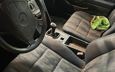 Mercedes-Benz C-Класс, 1994 год, 150 000 рублей, 3 фотография