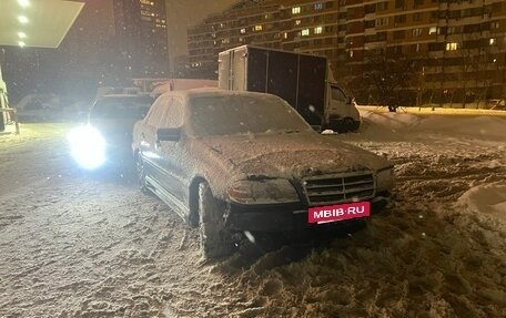 Mercedes-Benz C-Класс, 1994 год, 150 000 рублей, 2 фотография