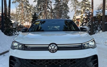 Volkswagen Tiguan, 2025 год, 4 670 000 рублей, 2 фотография