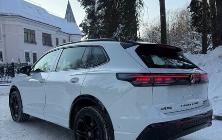 Volkswagen Tiguan, 2025 год, 4 670 000 рублей, 7 фотография