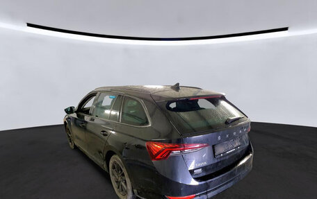 Skoda Octavia IV, 2022 год, 1 942 000 рублей, 3 фотография