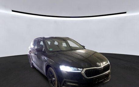 Skoda Octavia IV, 2022 год, 1 942 000 рублей, 2 фотография