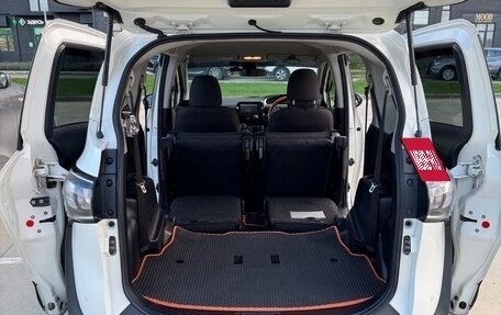 Toyota Sienta II, 2020 год, 1 550 000 рублей, 17 фотография