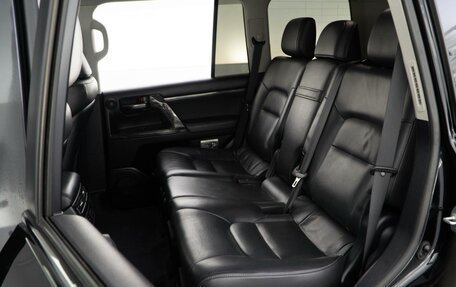 Toyota Land Cruiser 200, 2018 год, 5 649 999 рублей, 9 фотография