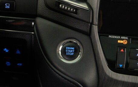 Toyota Land Cruiser 200, 2018 год, 5 649 999 рублей, 18 фотография