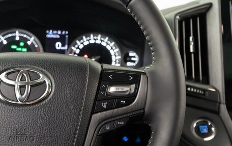 Toyota Land Cruiser 200, 2018 год, 5 649 999 рублей, 13 фотография