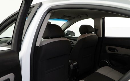 Chevrolet Cruze II, 2013 год, 923 999 рублей, 11 фотография