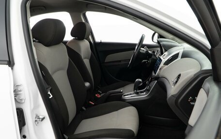 Chevrolet Cruze II, 2013 год, 923 999 рублей, 8 фотография