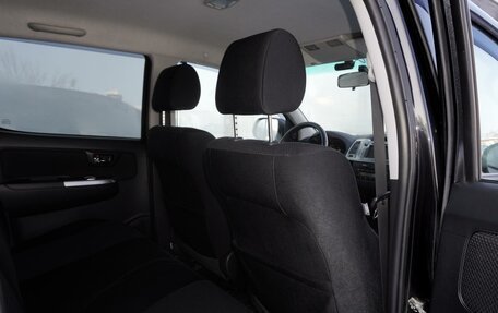 Toyota Hilux VII, 2014 год, 2 799 000 рублей, 15 фотография