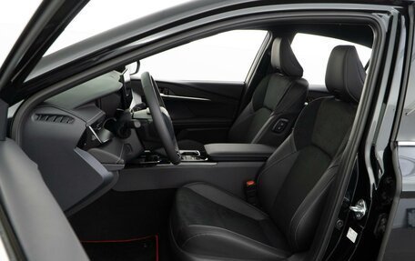 Toyota Camry, 2025 год, 4 838 888 рублей, 10 фотография