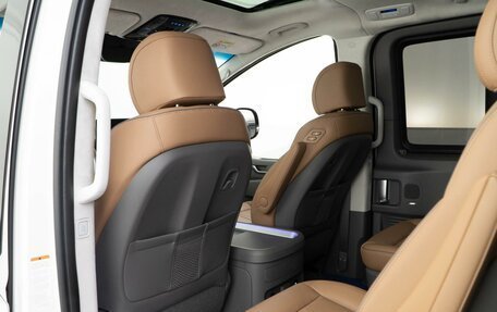 Hyundai Staria, 2024 год, 5 998 055 рублей, 16 фотография