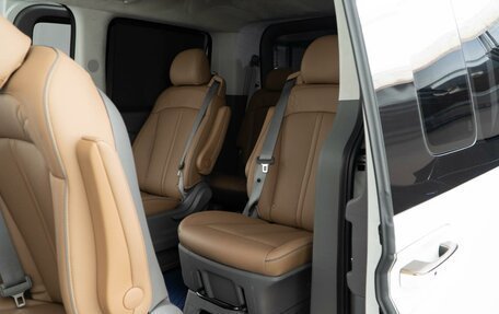 Hyundai Staria, 2024 год, 5 998 055 рублей, 14 фотография