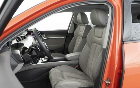 Audi e-tron Sportback I, 2020 год, 5 599 444 рублей, 13 фотография