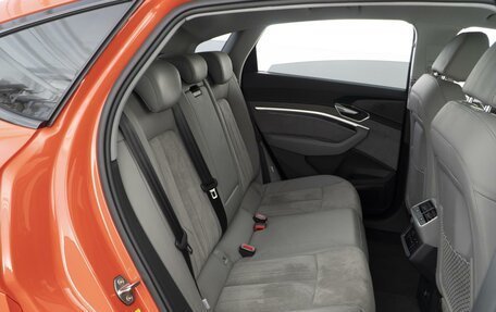 Audi e-tron Sportback I, 2020 год, 5 599 444 рублей, 10 фотография