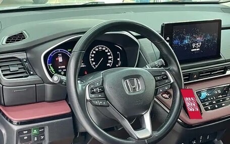 Honda Elysion, 2024 год, 6 000 000 рублей, 5 фотография