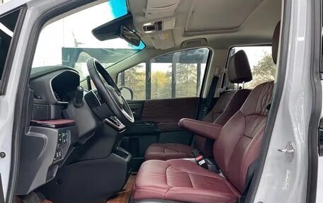 Honda Elysion, 2024 год, 6 000 000 рублей, 10 фотография