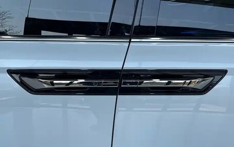 Honda Elysion, 2024 год, 6 000 000 рублей, 18 фотография